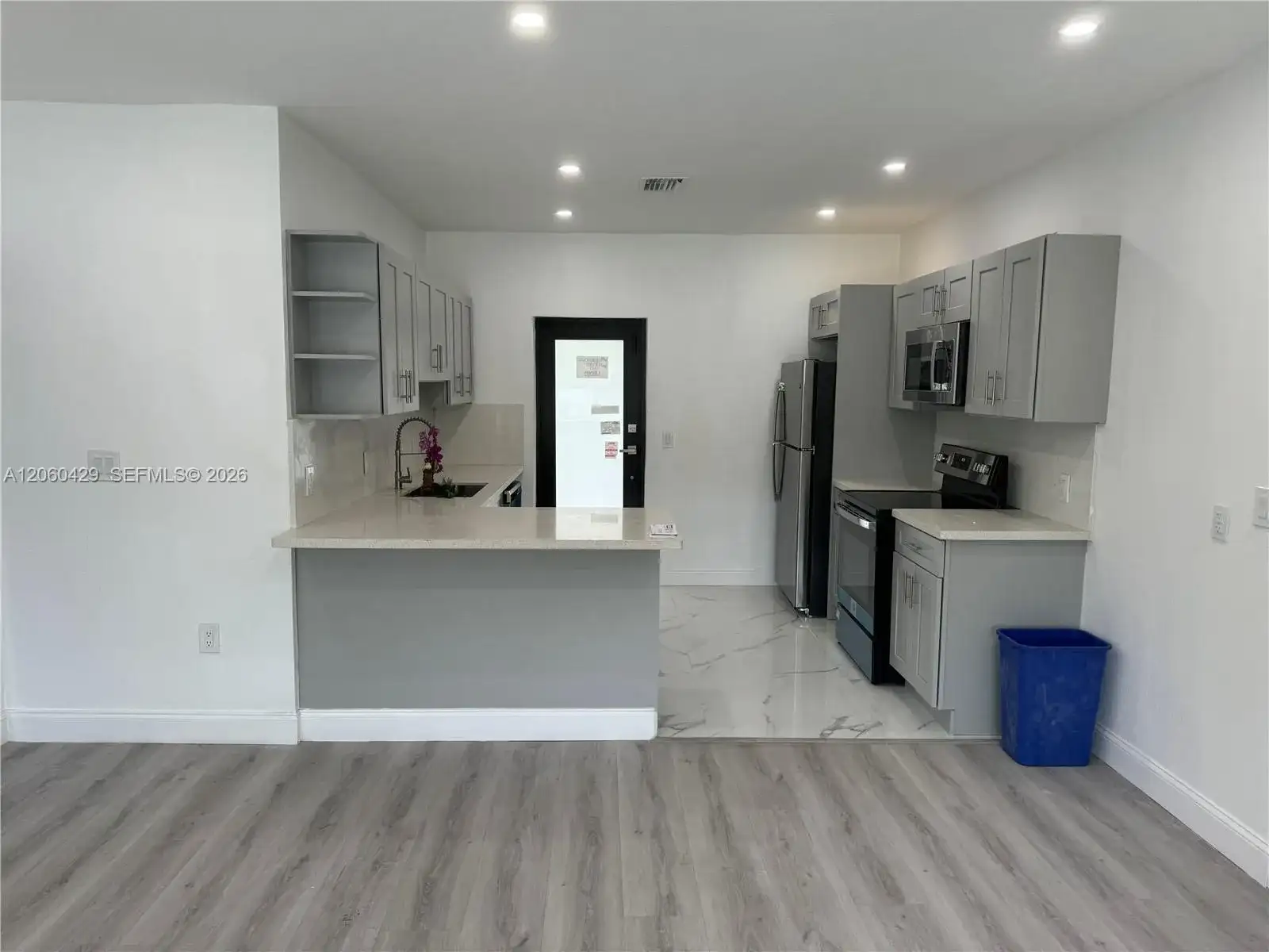 1210 NW 123rd St, North Miami FL 33167 photo 4