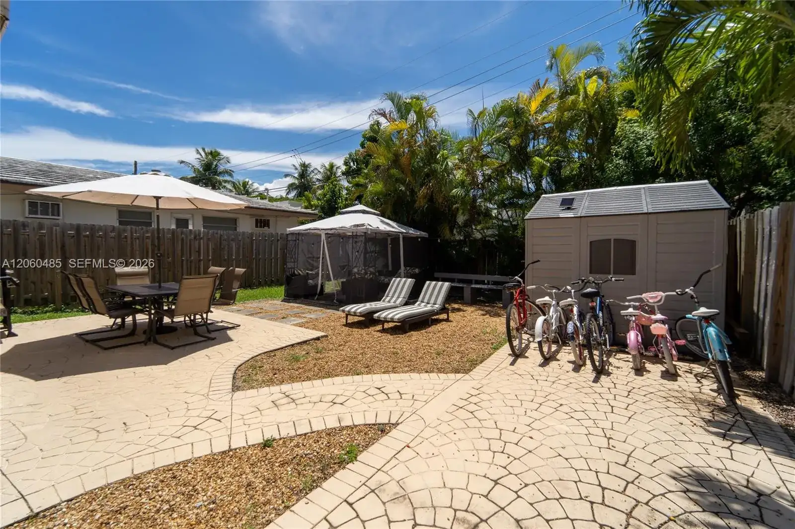 626 NE 4th Ct, Hallandale Beach FL 33009 photo 2