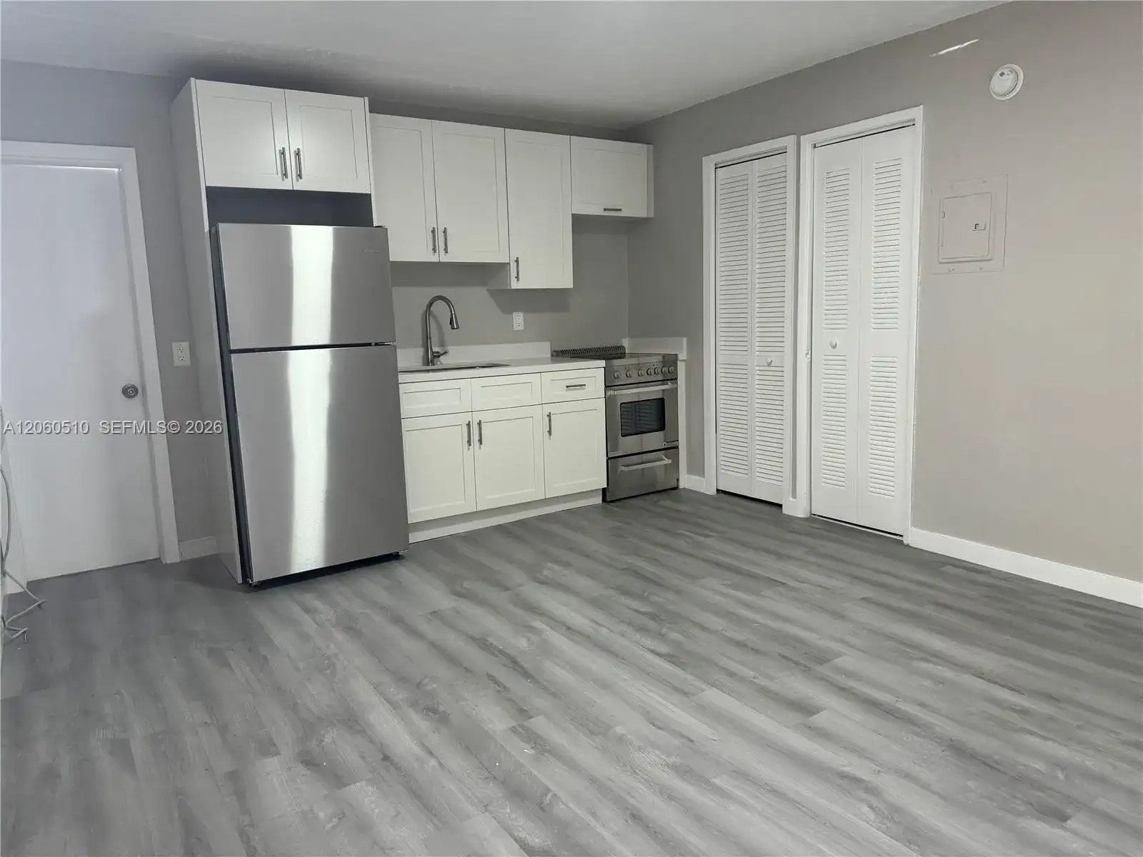 501 SE 23rd St # 12, Fort Lauderdale FL 33316 photo 4