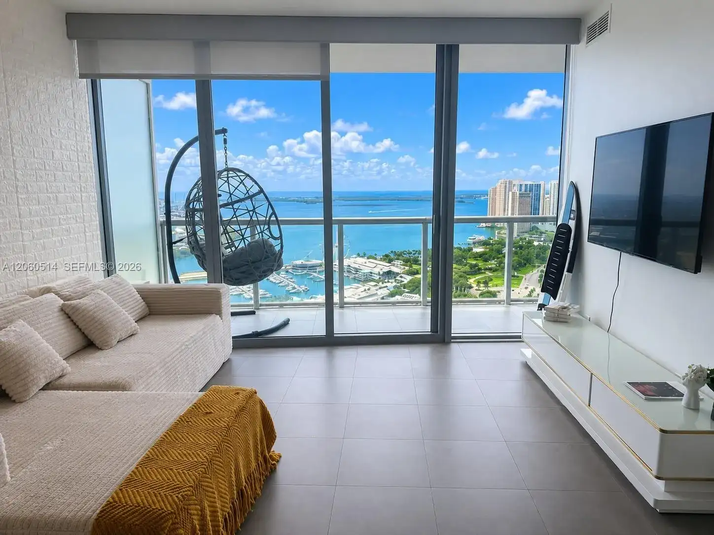 888 Biscayne Blvd # 4106, Miami FL 33132 photo 2