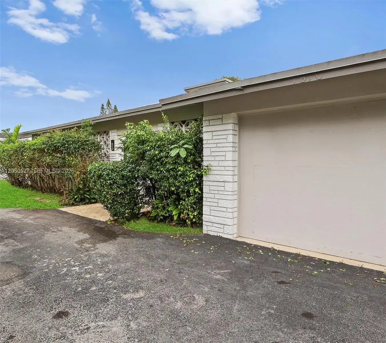 4810 Johnson St, Hollywood FL 33021 photo 2