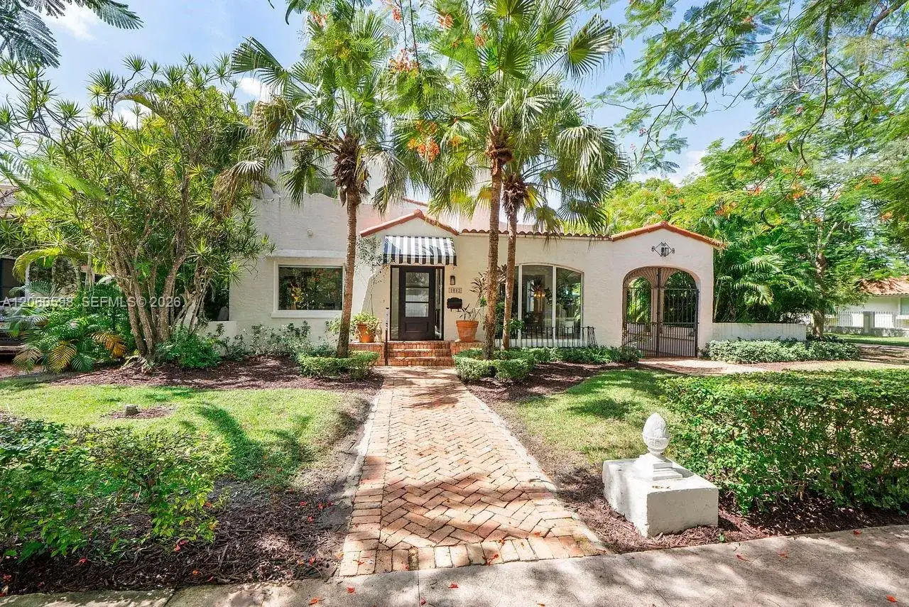1042 Sorolla Ave, Coral Gables FL 33134 photo 5