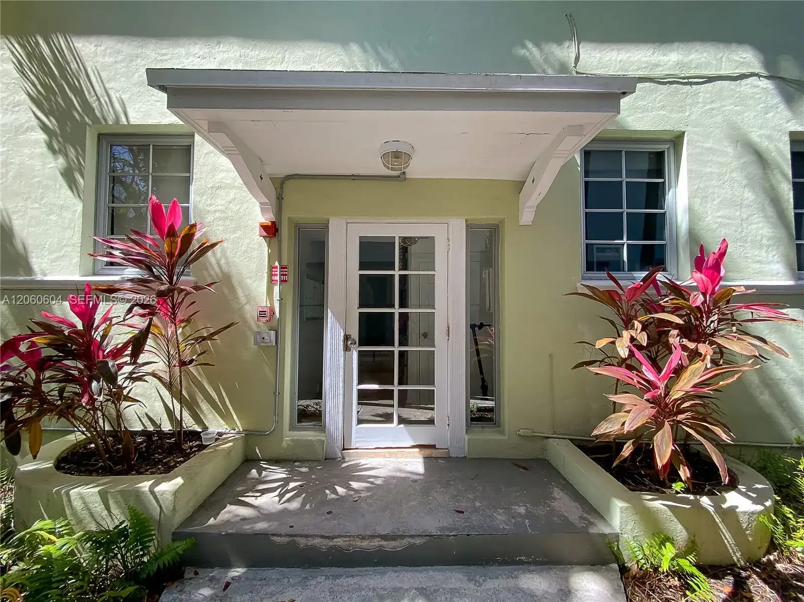 1561 Lenox Ave # 3, Miami Beach FL 33139 photo 2