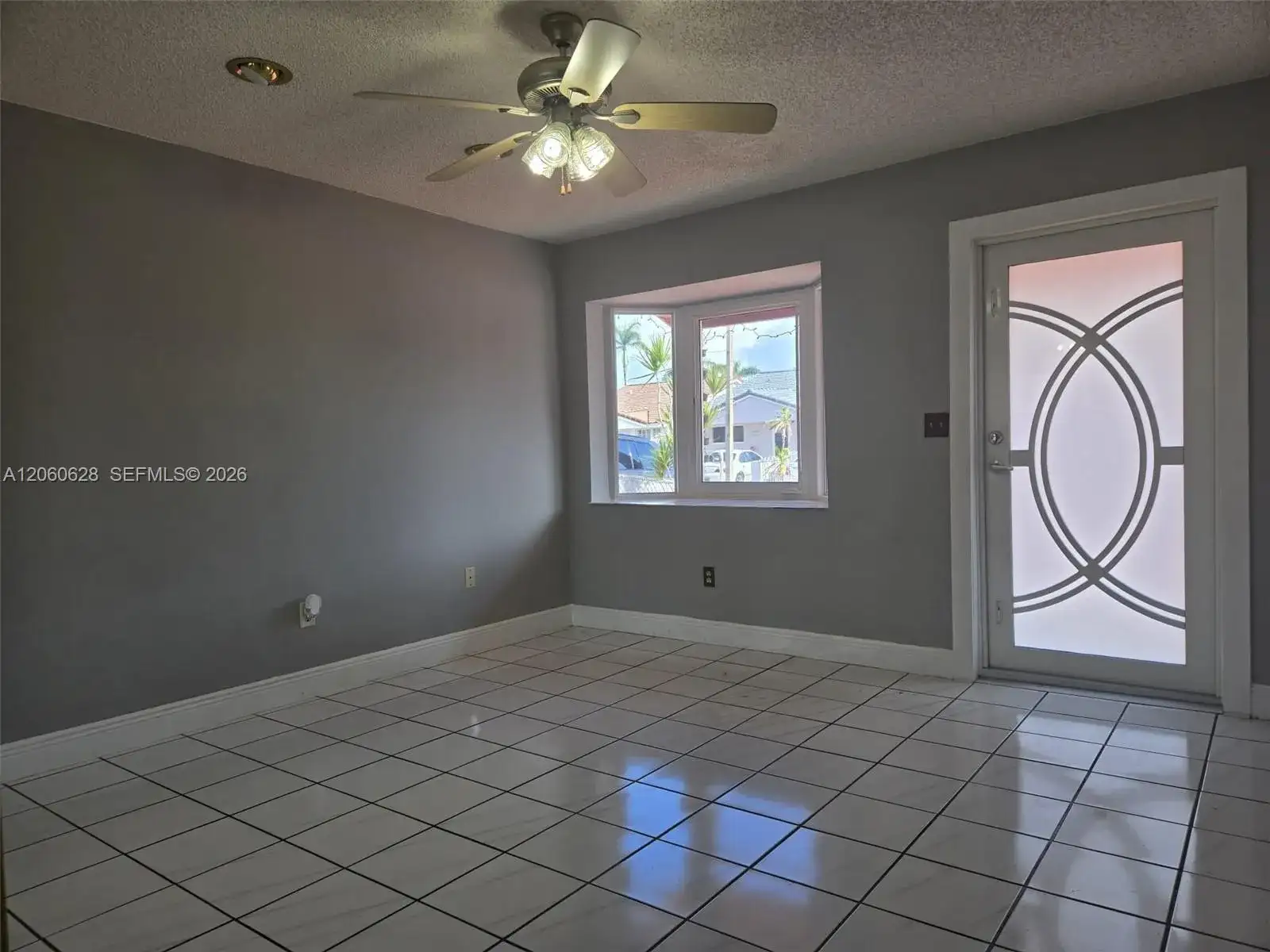 8810 NW 114th Ter, Hialeah Gardens FL 33018 photo 3
