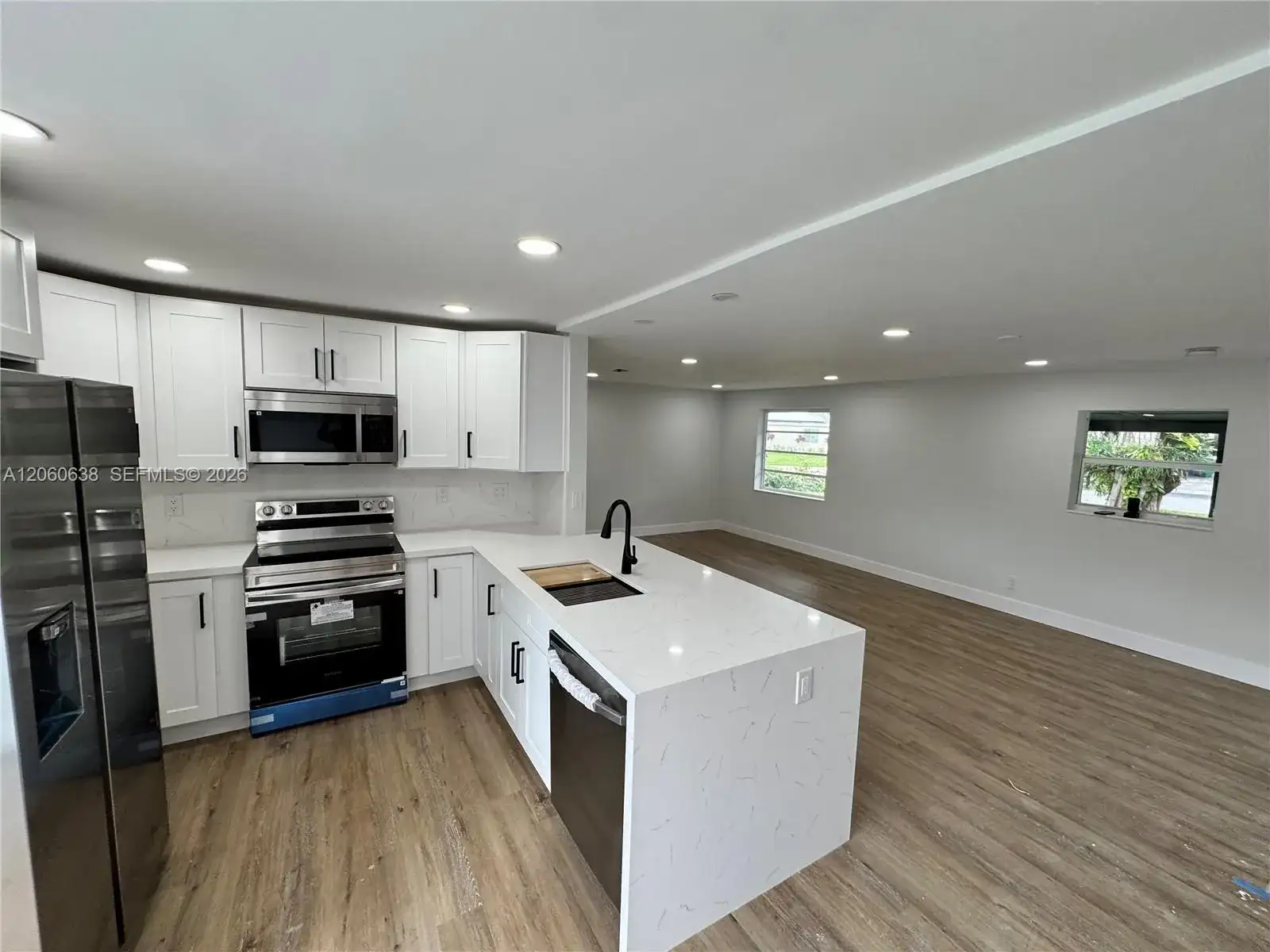 4715 SW 23rd St, Fort Lauderdale FL 33317 photo 4