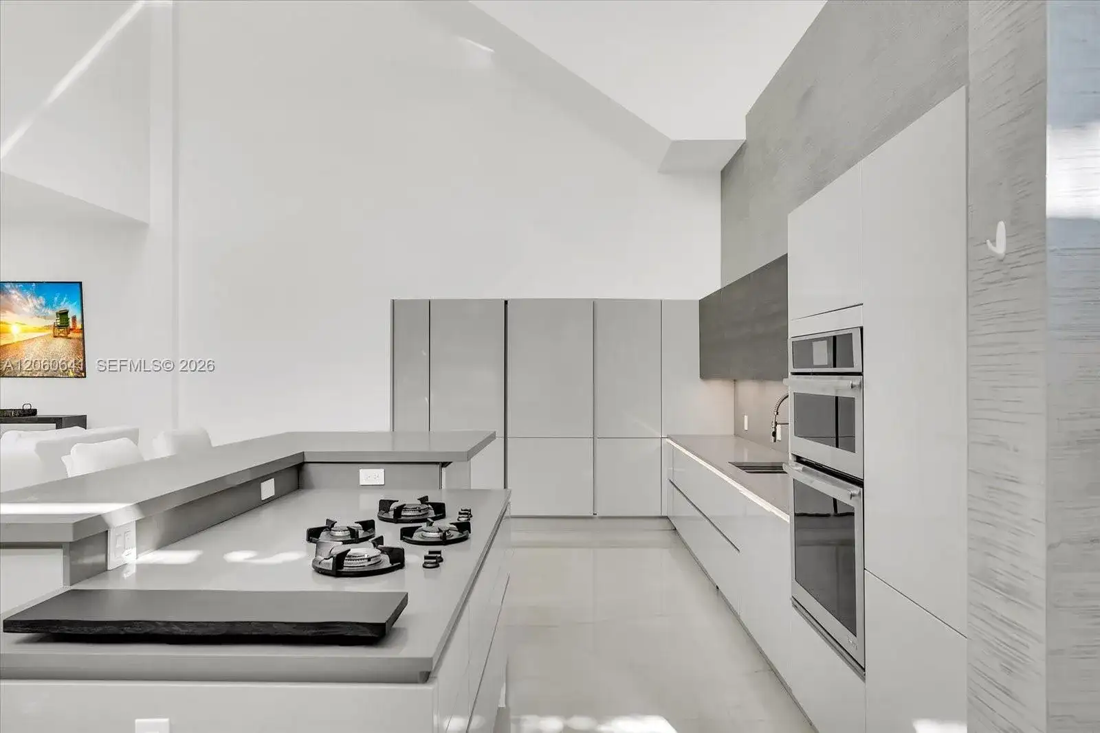7830 Atlantic Way, Miami Beach FL 33141 photo 4
