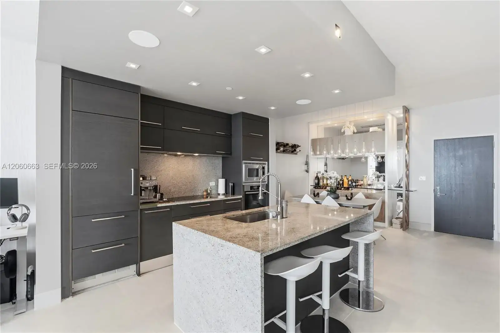900 Biscayne Blvd # 3607, Miami FL 33132 photo 4