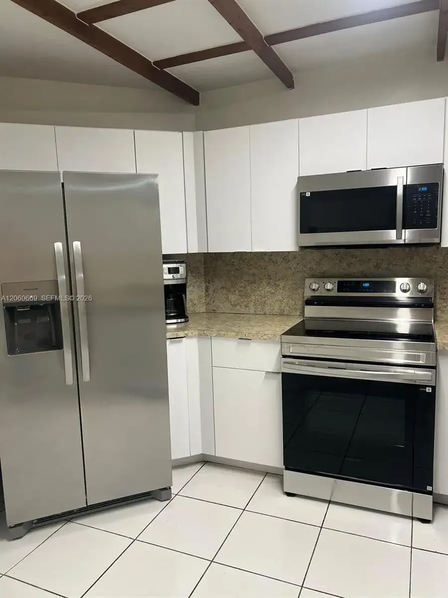 10241 NW 9th St Cir # 5, Miami FL 33172 photo 3
