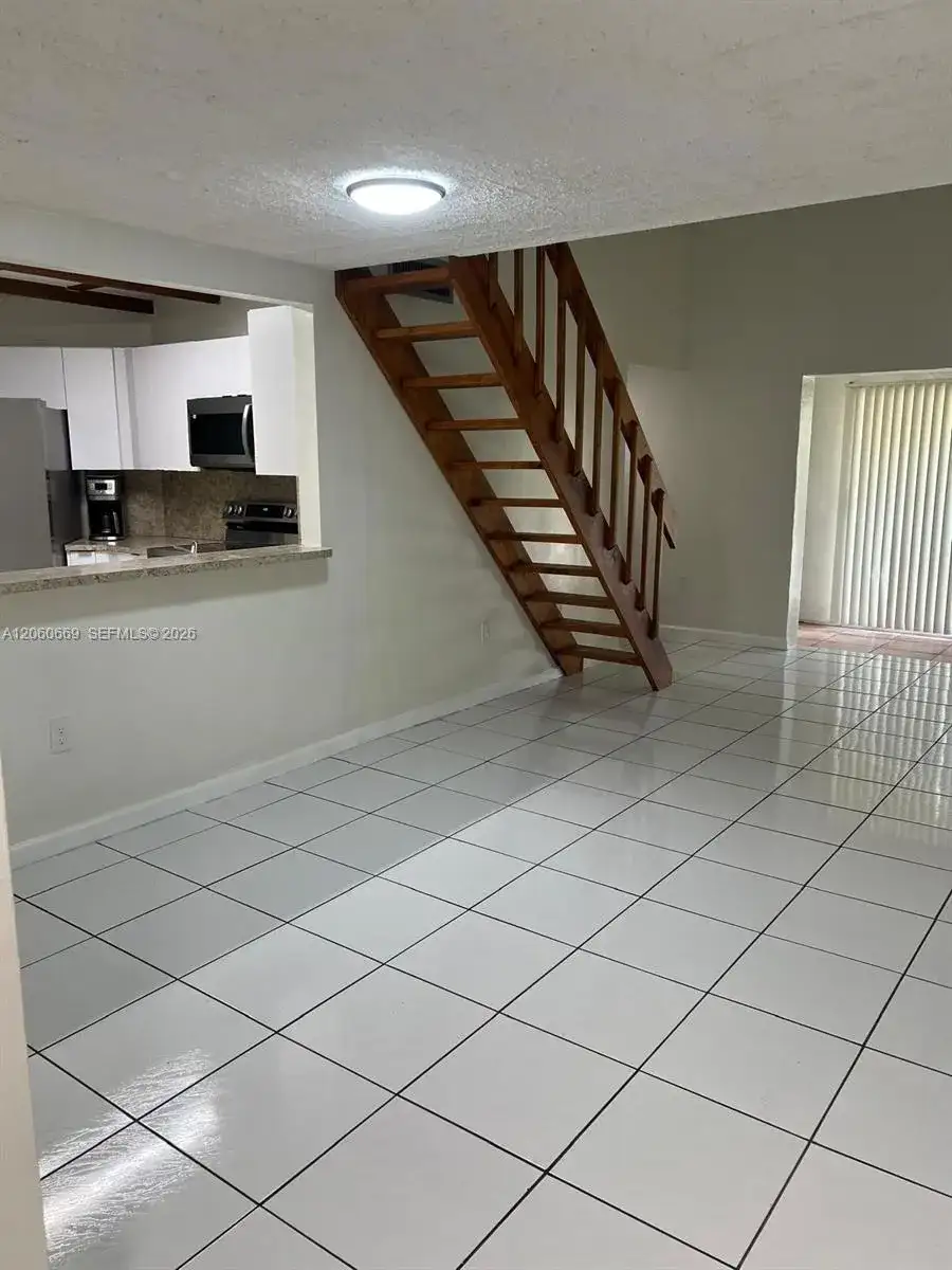10241 NW 9th St Cir # 5, Miami FL 33172 photo 5