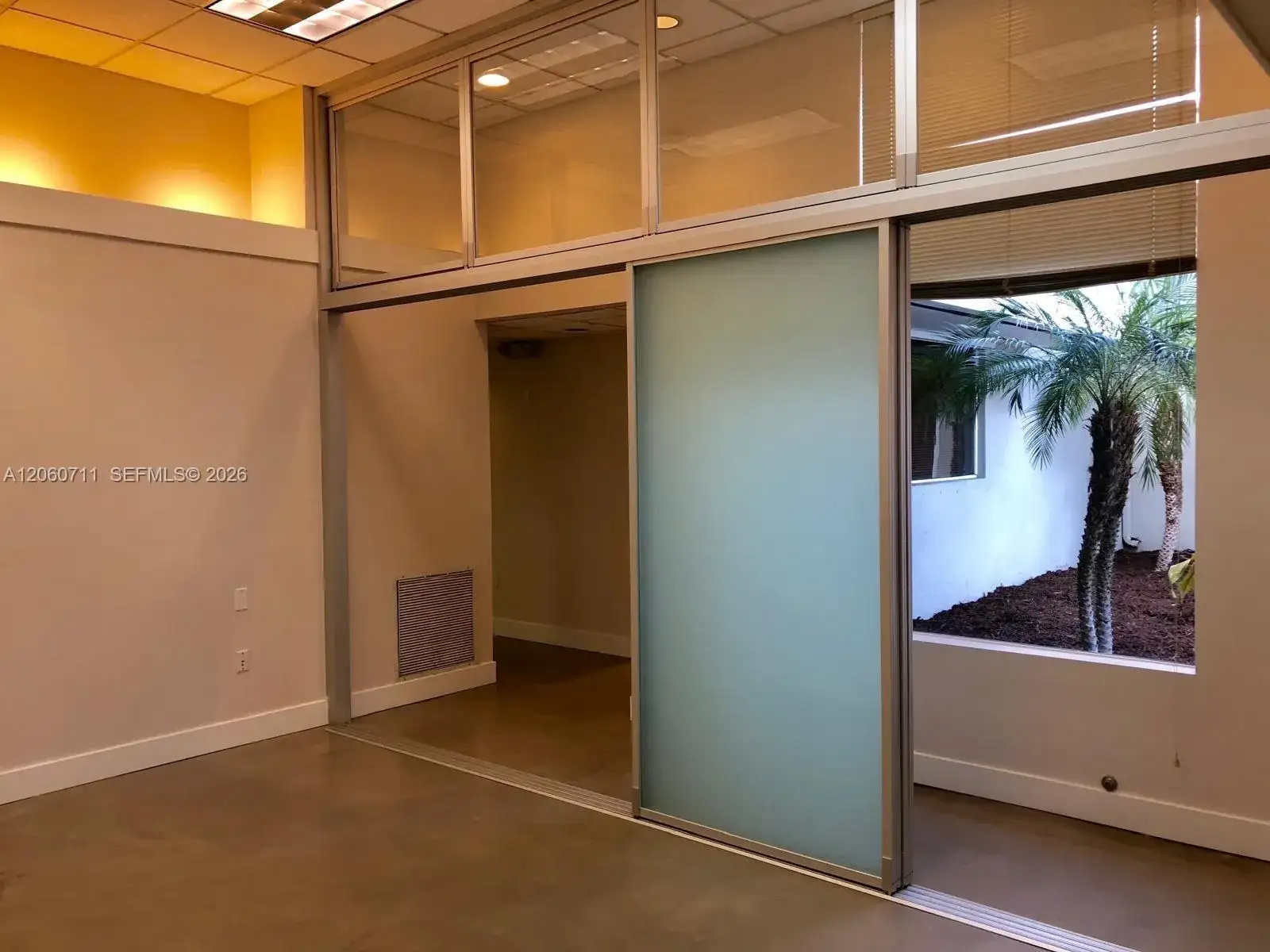 721 NE 3rd Ave, Fort Lauderdale FL 33304 photo 2