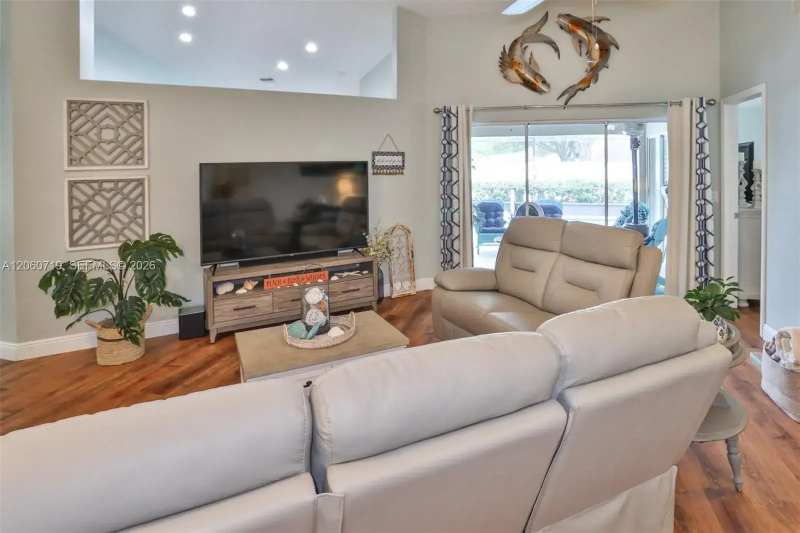 3447 Silverstone Court, Plant City FL 33566 photo 2
