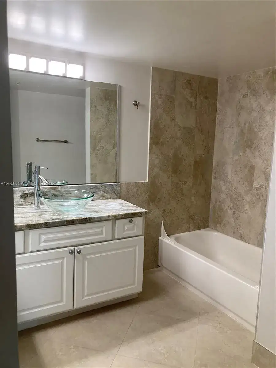 800 Scotia Dr # 103, Hypoluxo FL 33462 photo 4