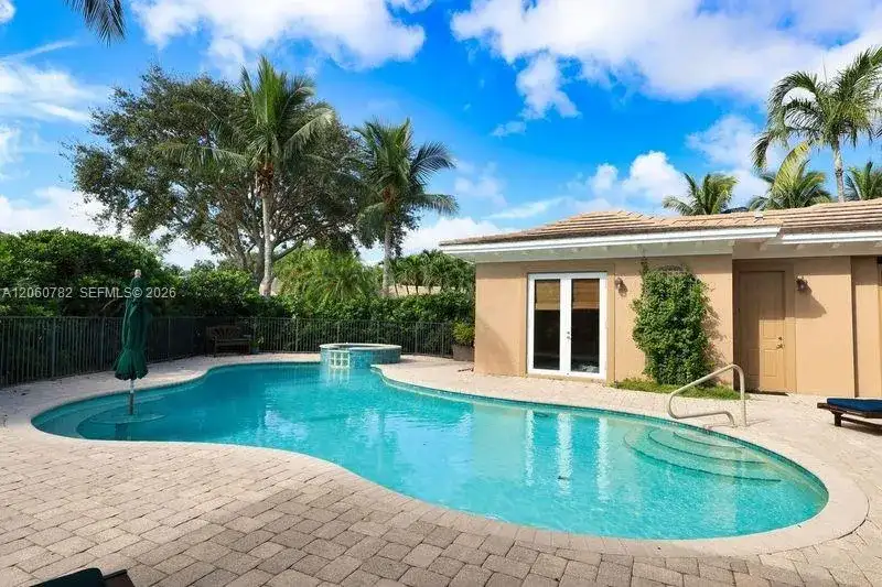 9030 Castle Harbour Cir, Vero Beach FL 32963 photo 4