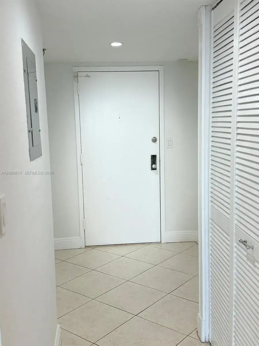2625 Collins Ave # 810, Miami Beach FL 33140 photo 5