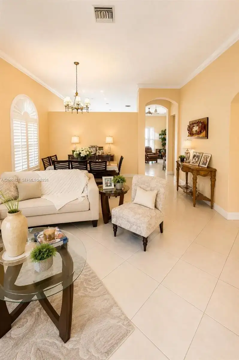 1853 NW 130th Ave, Pembroke Pines FL 33028 photo 3