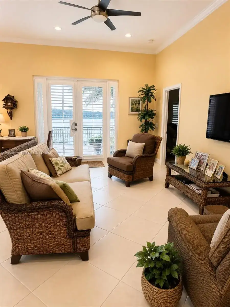 1853 NW 130th Ave, Pembroke Pines FL 33028 photo 5