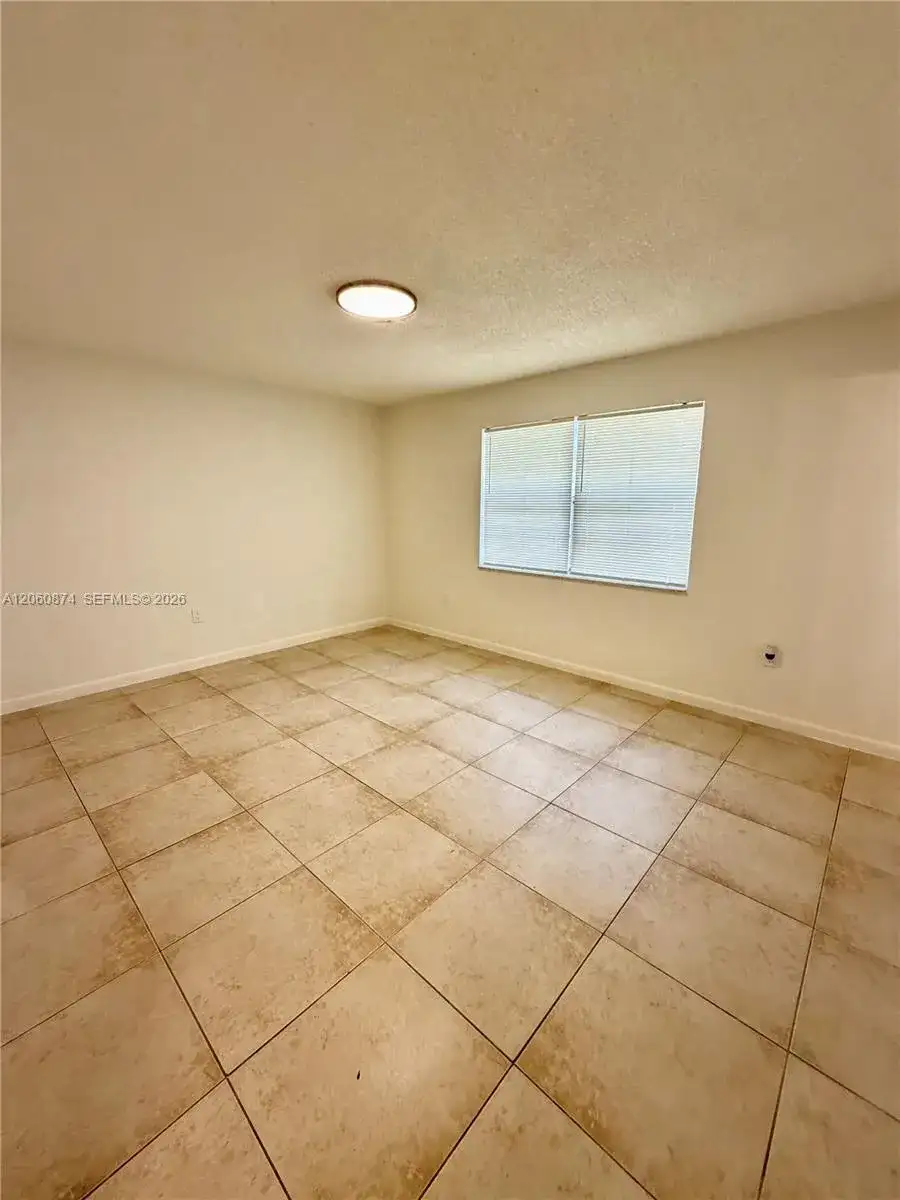 4073 SW 52nd St # s, Dania Beach FL 33314 photo 5