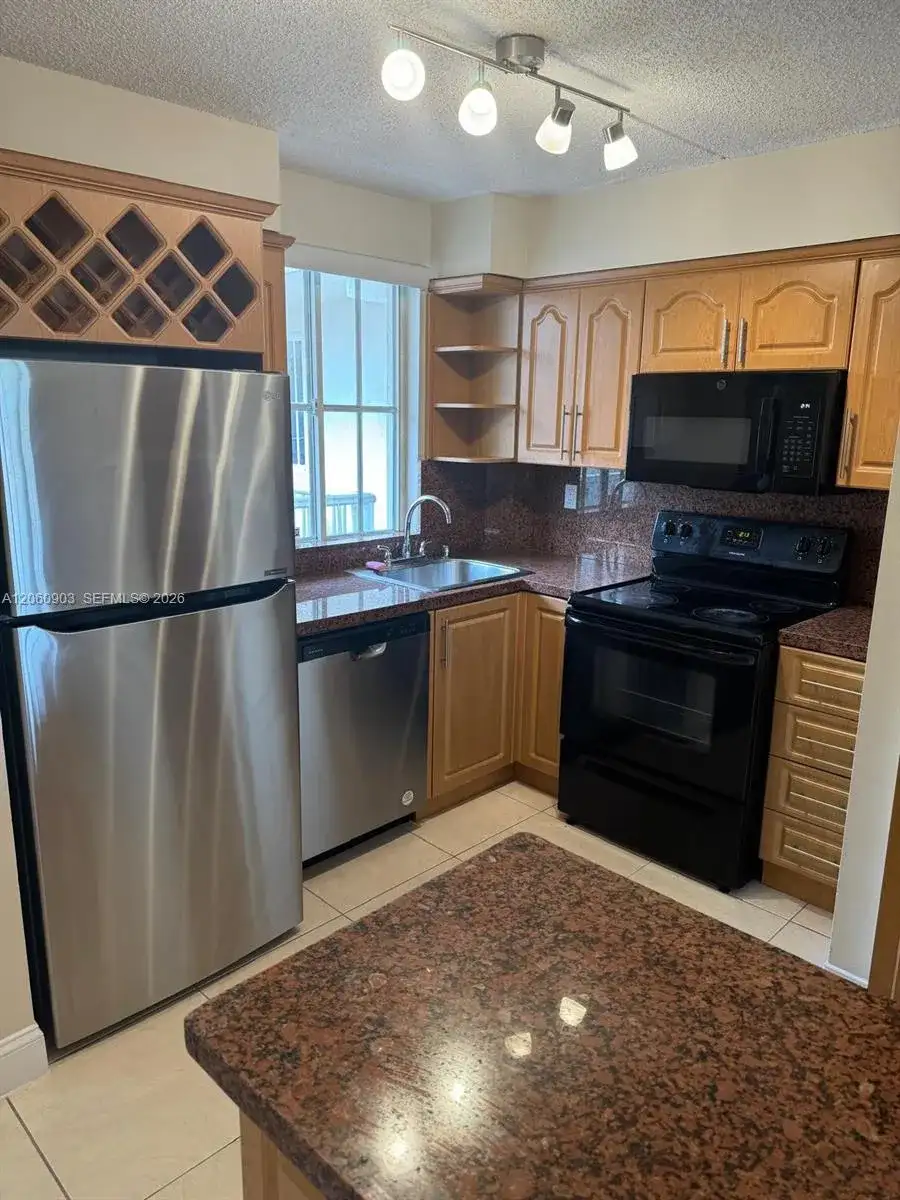 6045 NW 186th St # 309, Hialeah FL 33015 photo 5