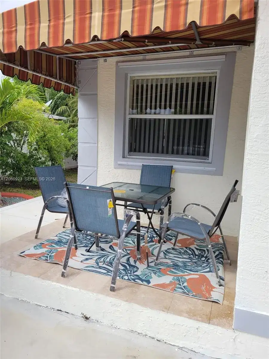 1163 NW 100th Ter # 1, Miami FL 33150 photo 3