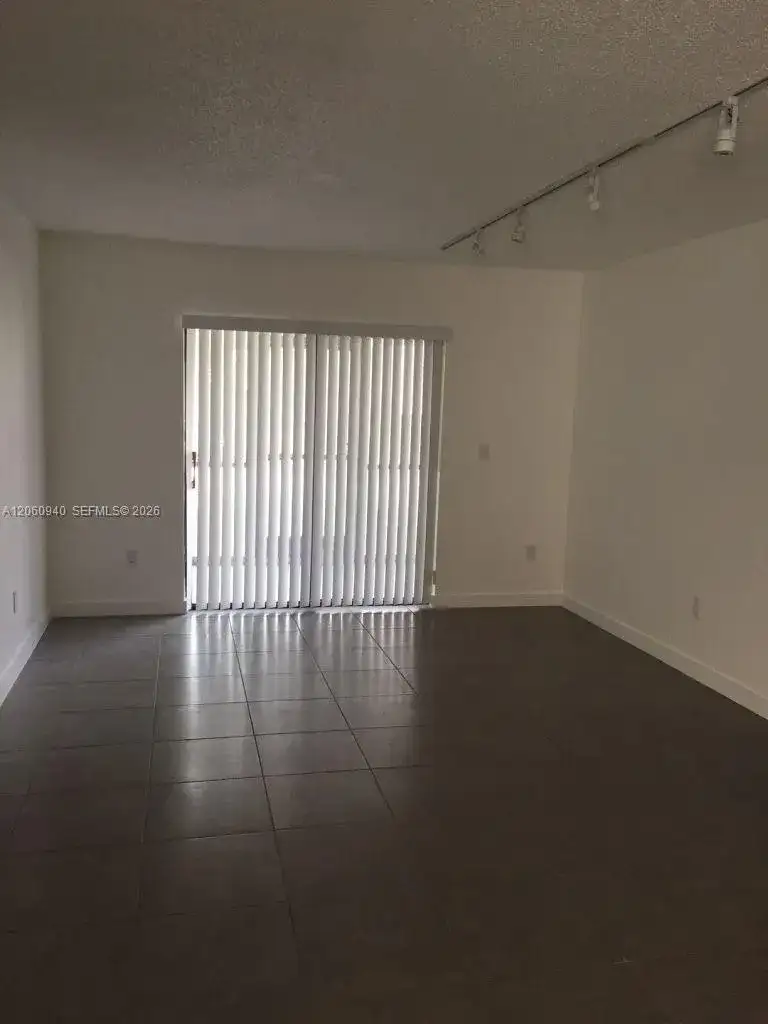 860 NE 209th Ter # 33, Miami FL 33179 photo 5