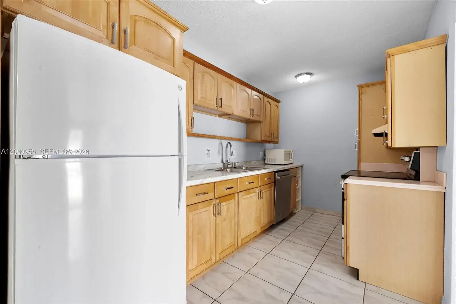 2028 SW 103rd Ct # 2028, Miami FL 33165 photo 4