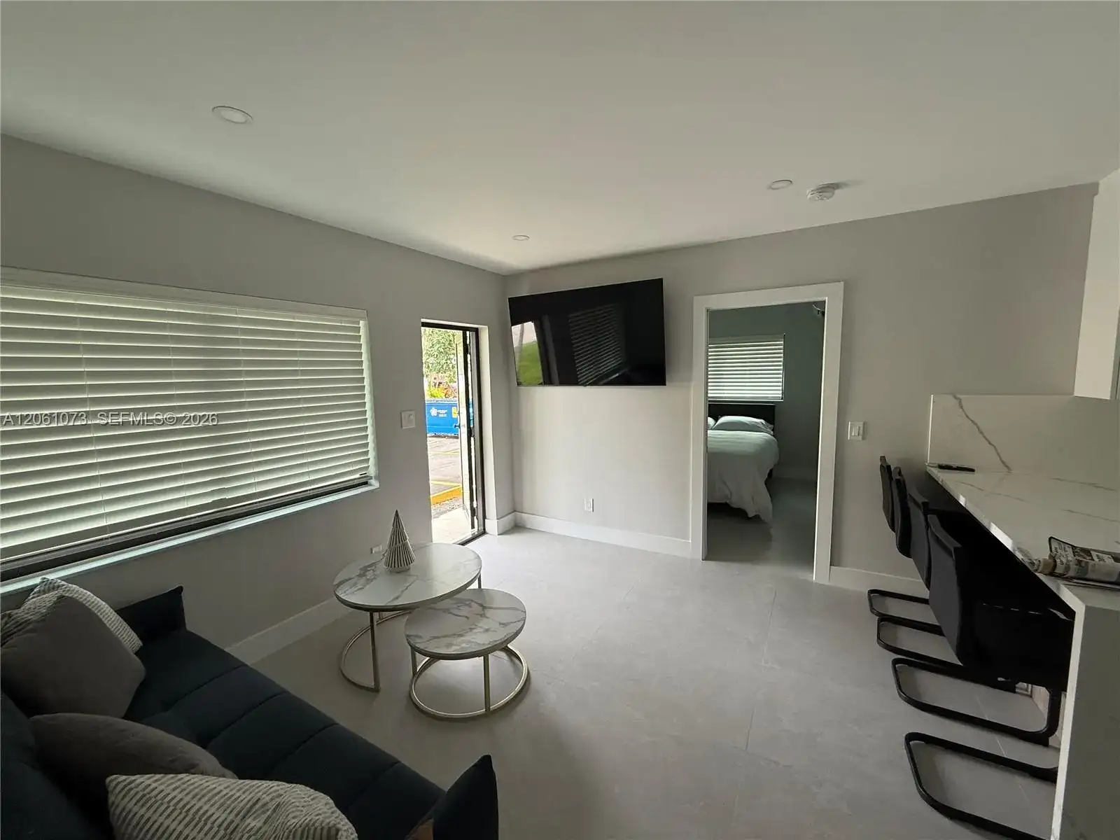1050 NE 9th Ave # 4, Fort Lauderdale FL 33304 photo 5