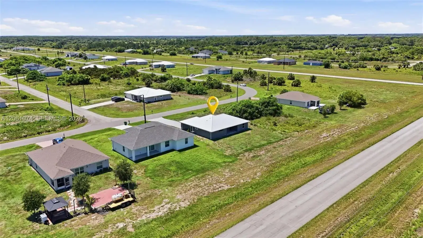 146 Plantation Dr, La Belle FL 33935 photo 2