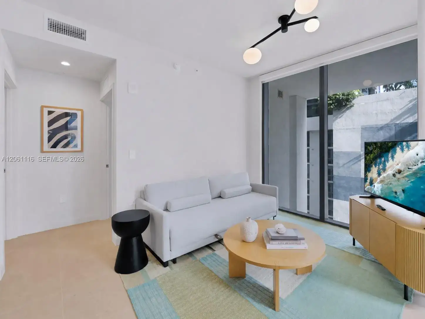 11 NE 6th St # 809, Miami FL 33132 photo 4