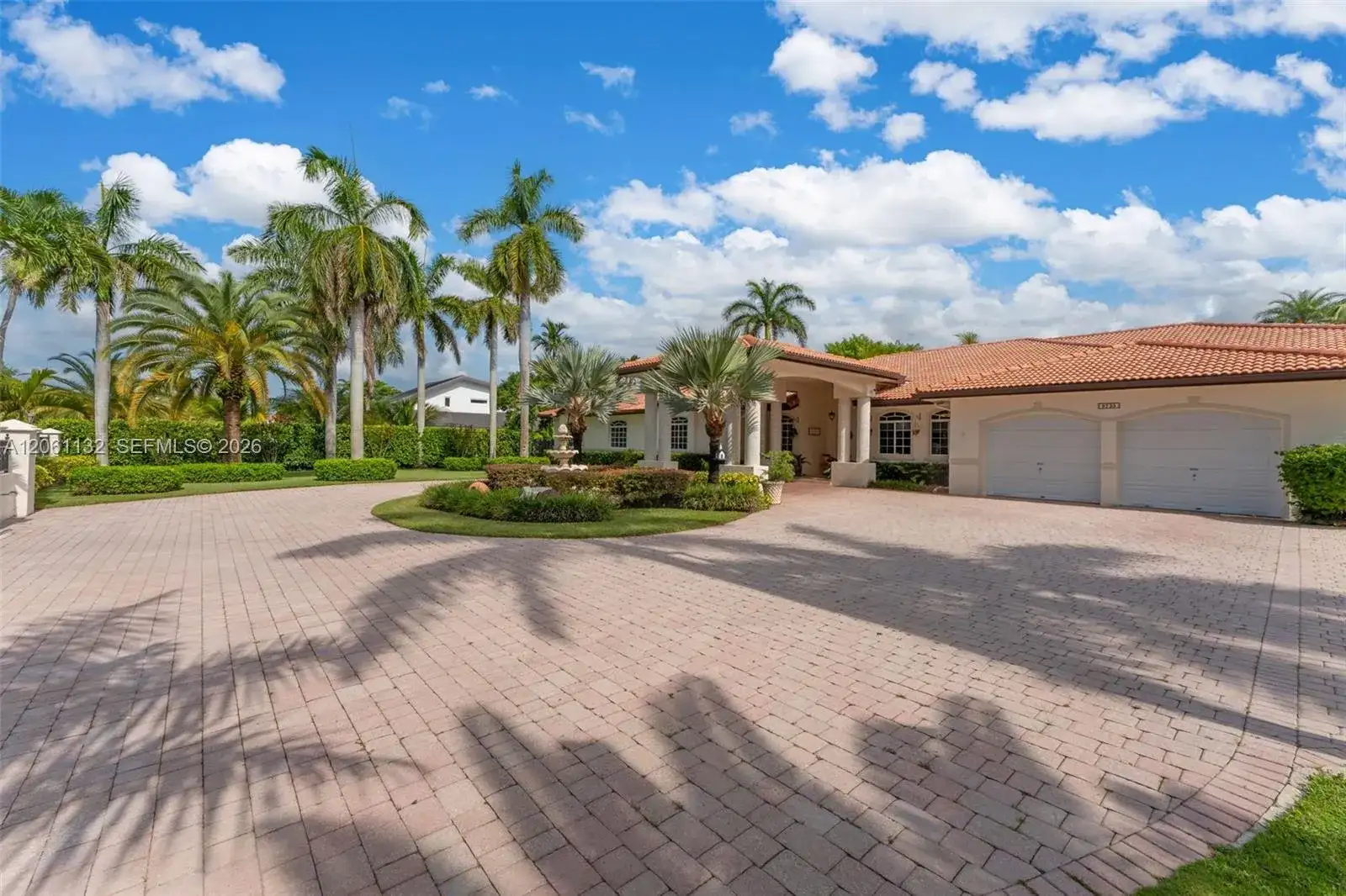 9735 SW 64th St, Miami FL 33173 photo 2