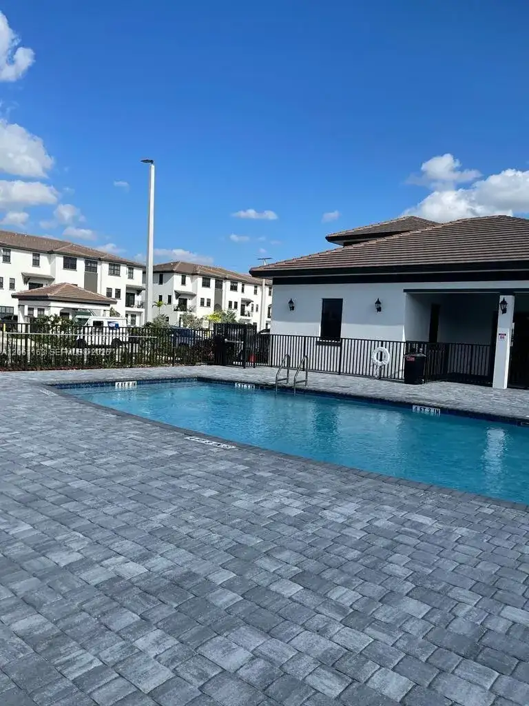 15520 SW 136th St # 210, Miami FL 33196 photo 3