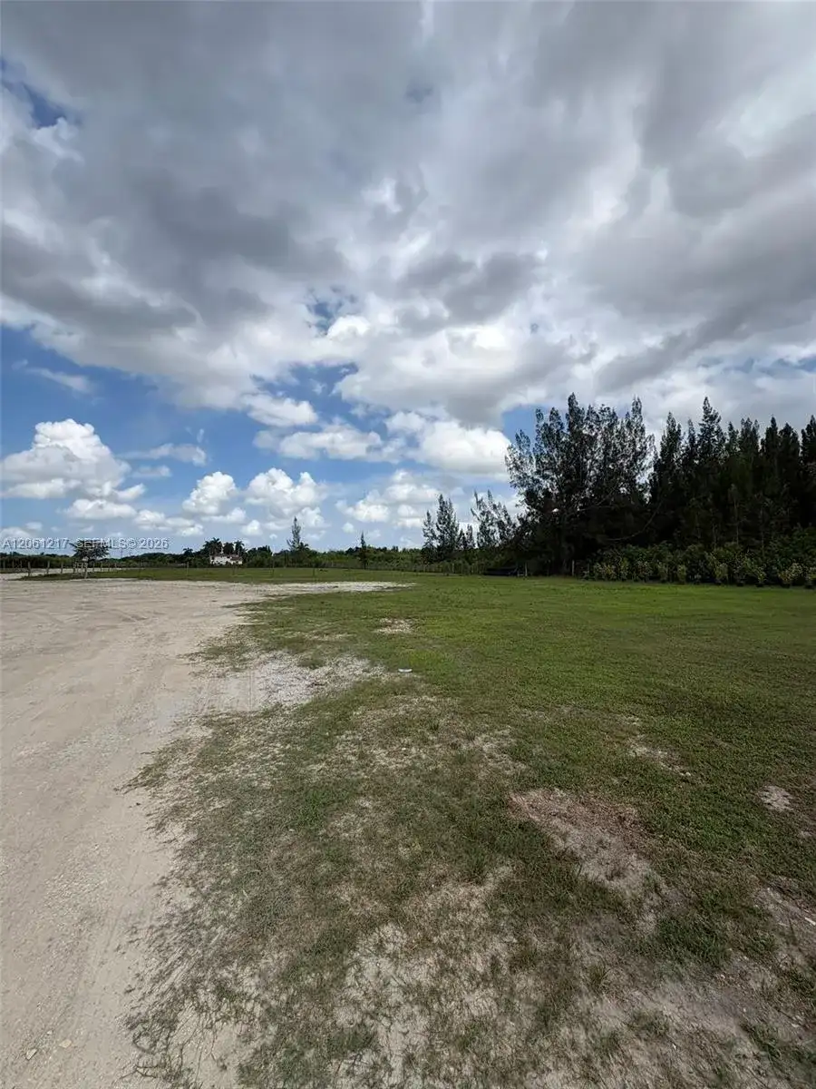 12495 SW 199 AVE, Miami FL 33196 photo 4