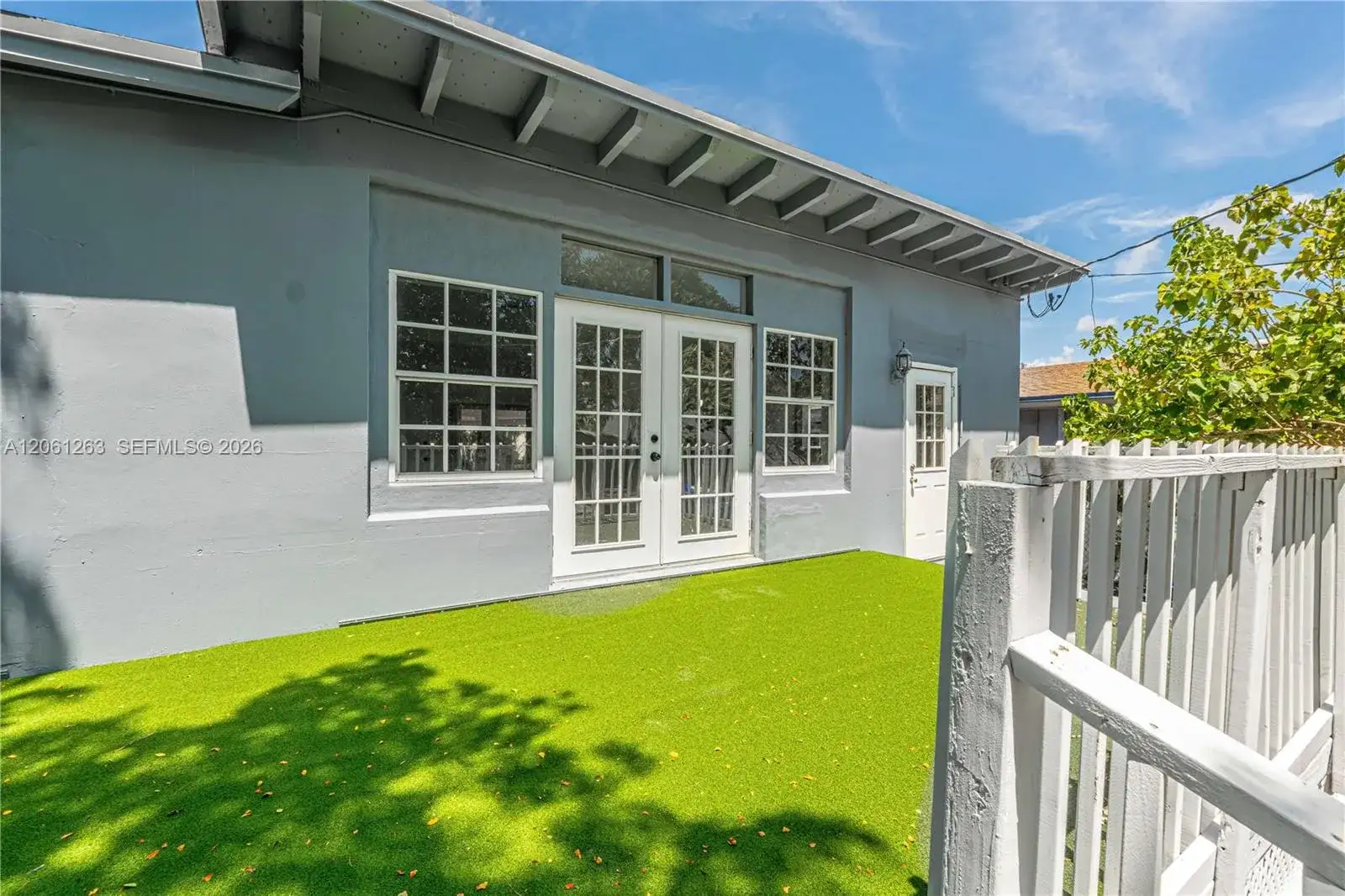 1777 N 17th Ct, Hollywood FL 33020 photo 4