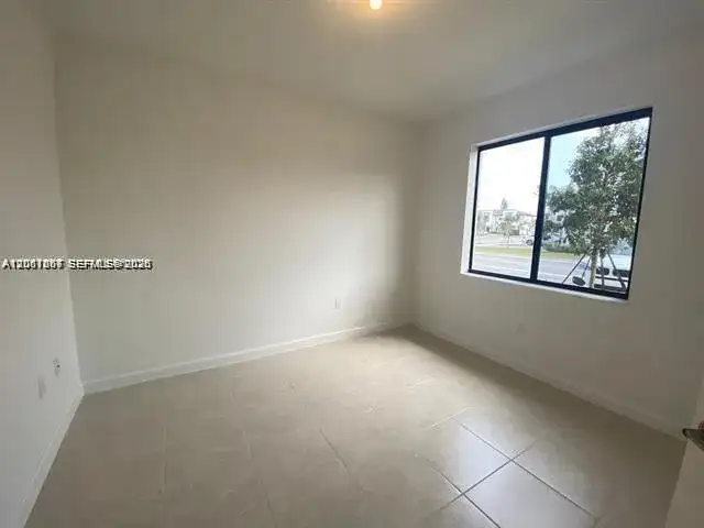 575 NE 208th Ter # 575, Miami FL 33179 photo 3