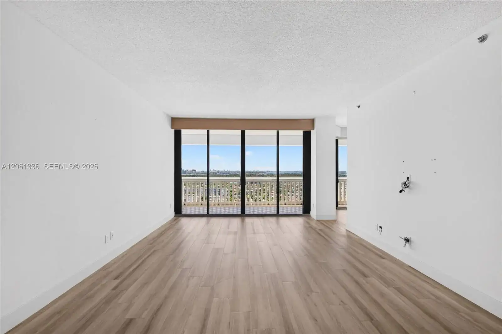 2000 Island Blvd # 3008, Aventura FL 33160 photo 4