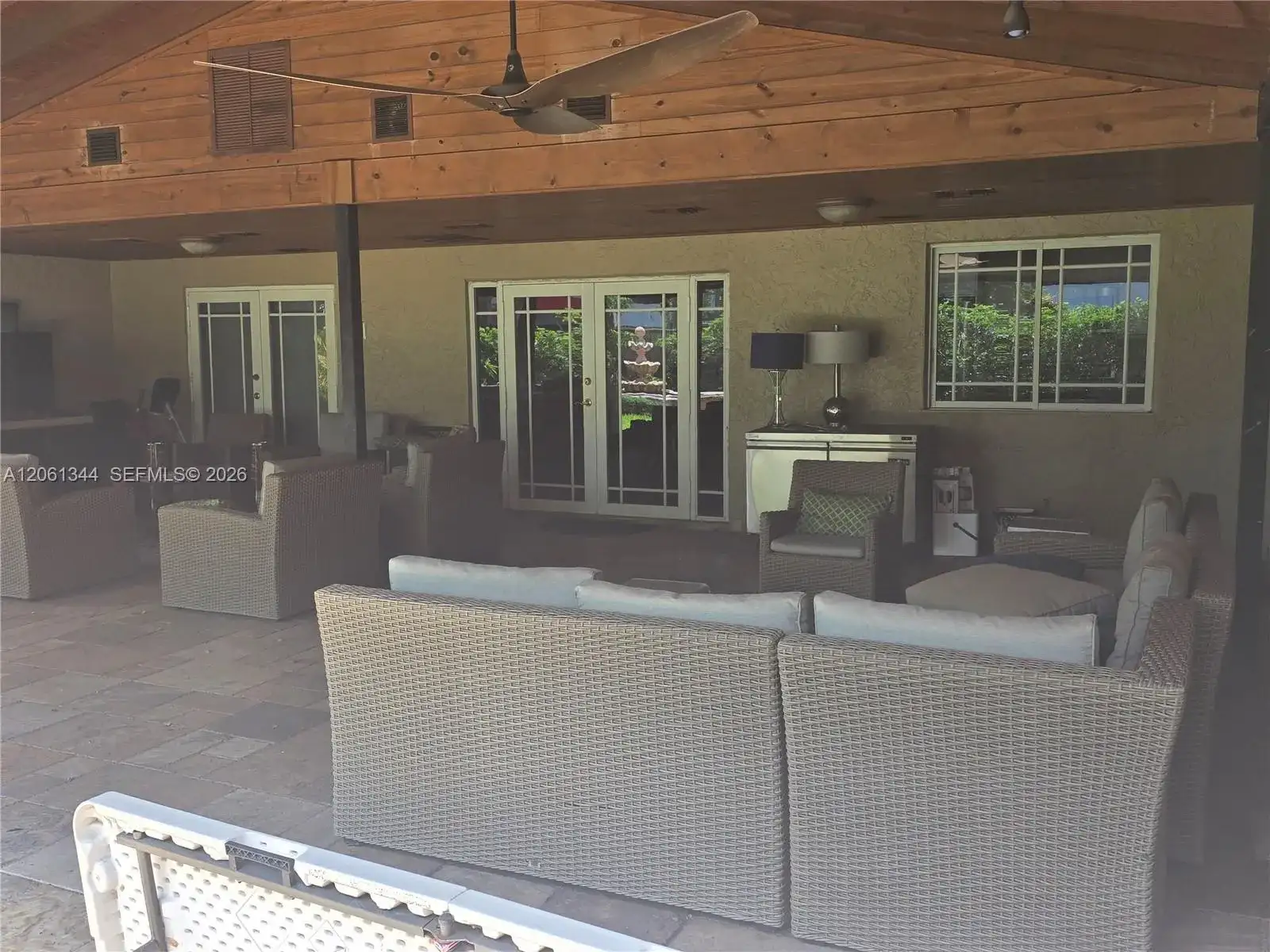 15331 Durnford Dr, Miami Lakes FL 33014 photo 2