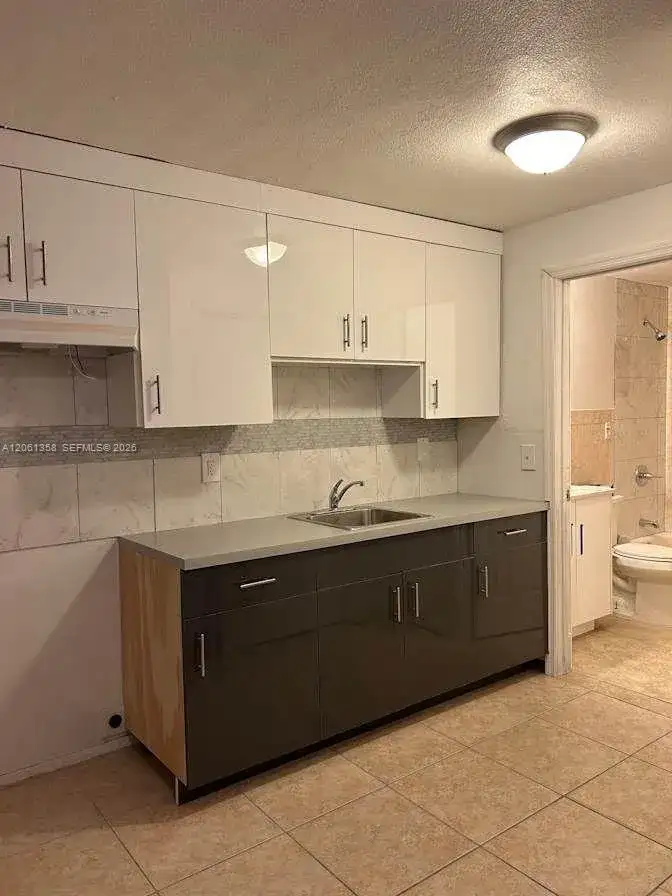 236 NW 9th Ave, South Bay FL 33493 photo 4