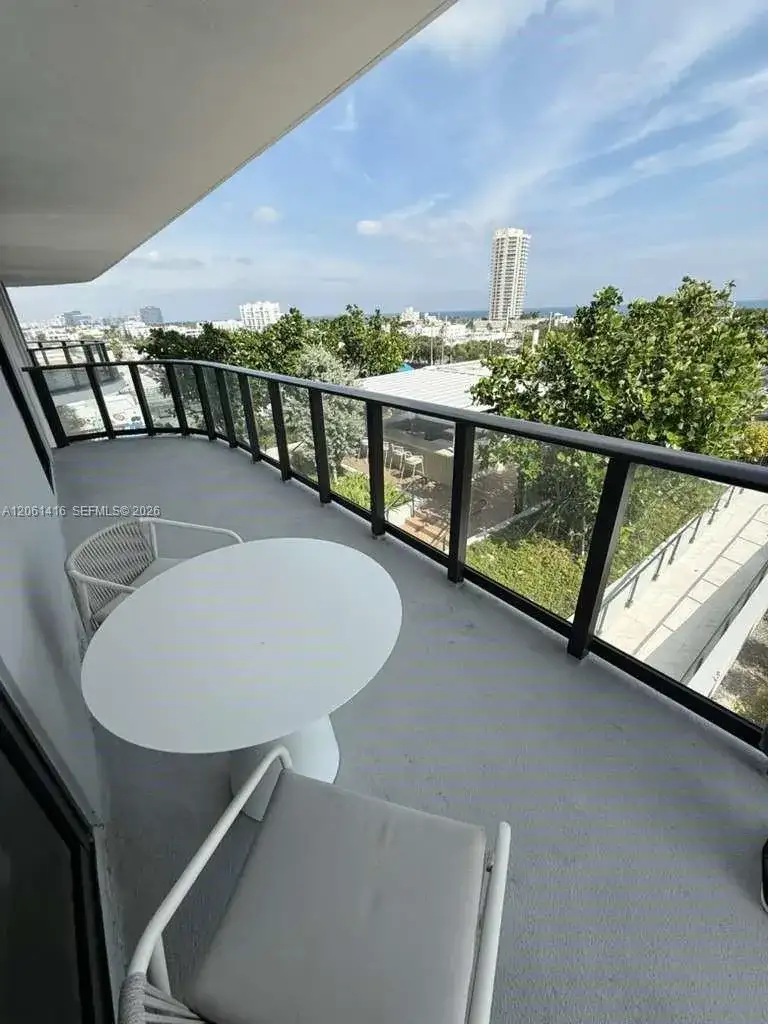 580 72nd St # 602, Miami Beach FL 33141 photo 5