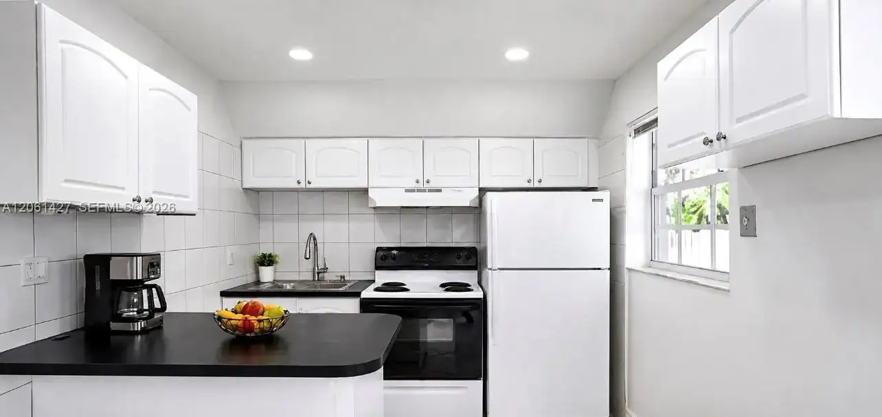 731 SW 14th Ave # 4, Fort Lauderdale FL 33312 photo 4