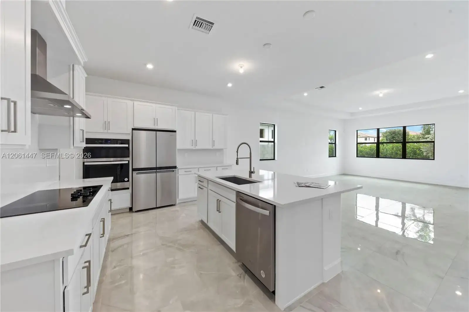 2671 NW 87th Ter, Cooper City FL 33024 photo 2