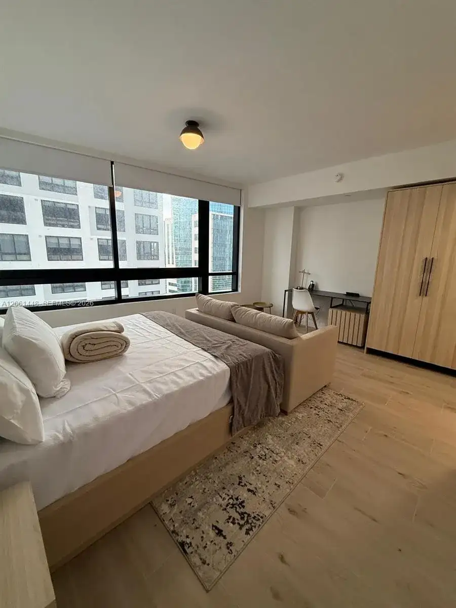 225 N Miami Ave # 1506, Miami FL 33128 photo 2
