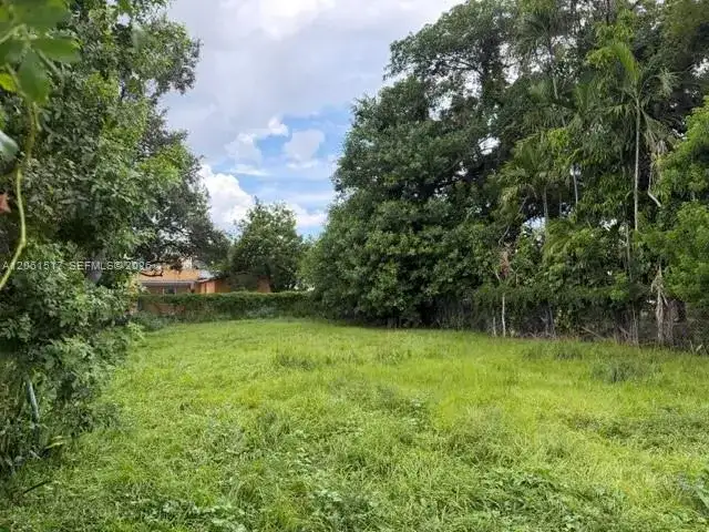 1036 NW 31st St, Miami FL 33127 photo 5