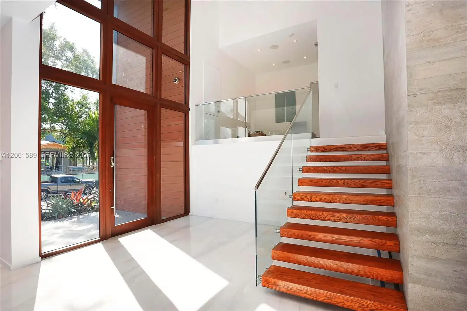 121 Buttonwood Dr, Key Biscayne FL 33149 photo 3