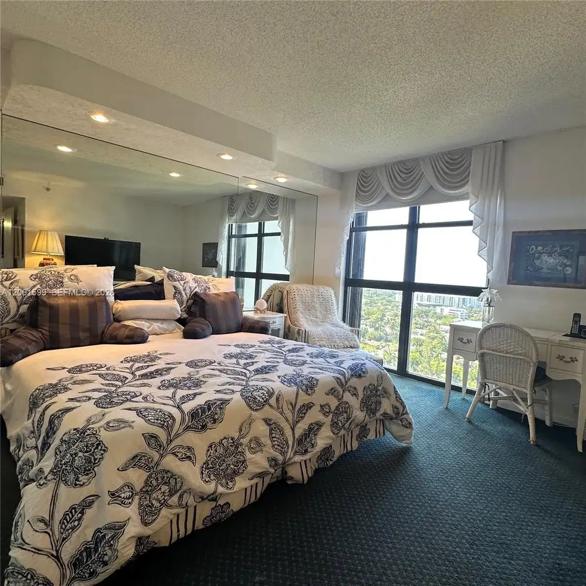 4000 Towerside Ter # 2107, Miami FL 33138 photo 4