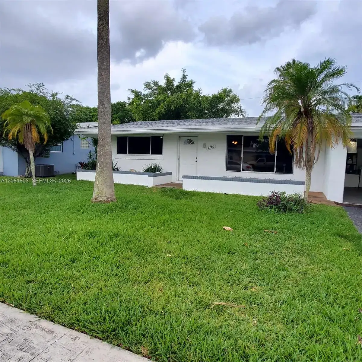 9740 NW 25th St, Sunrise FL 33322 photo 2
