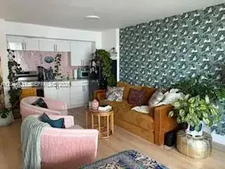 345 Ocean Dr # 718, Miami Beach FL 33139 photo 2