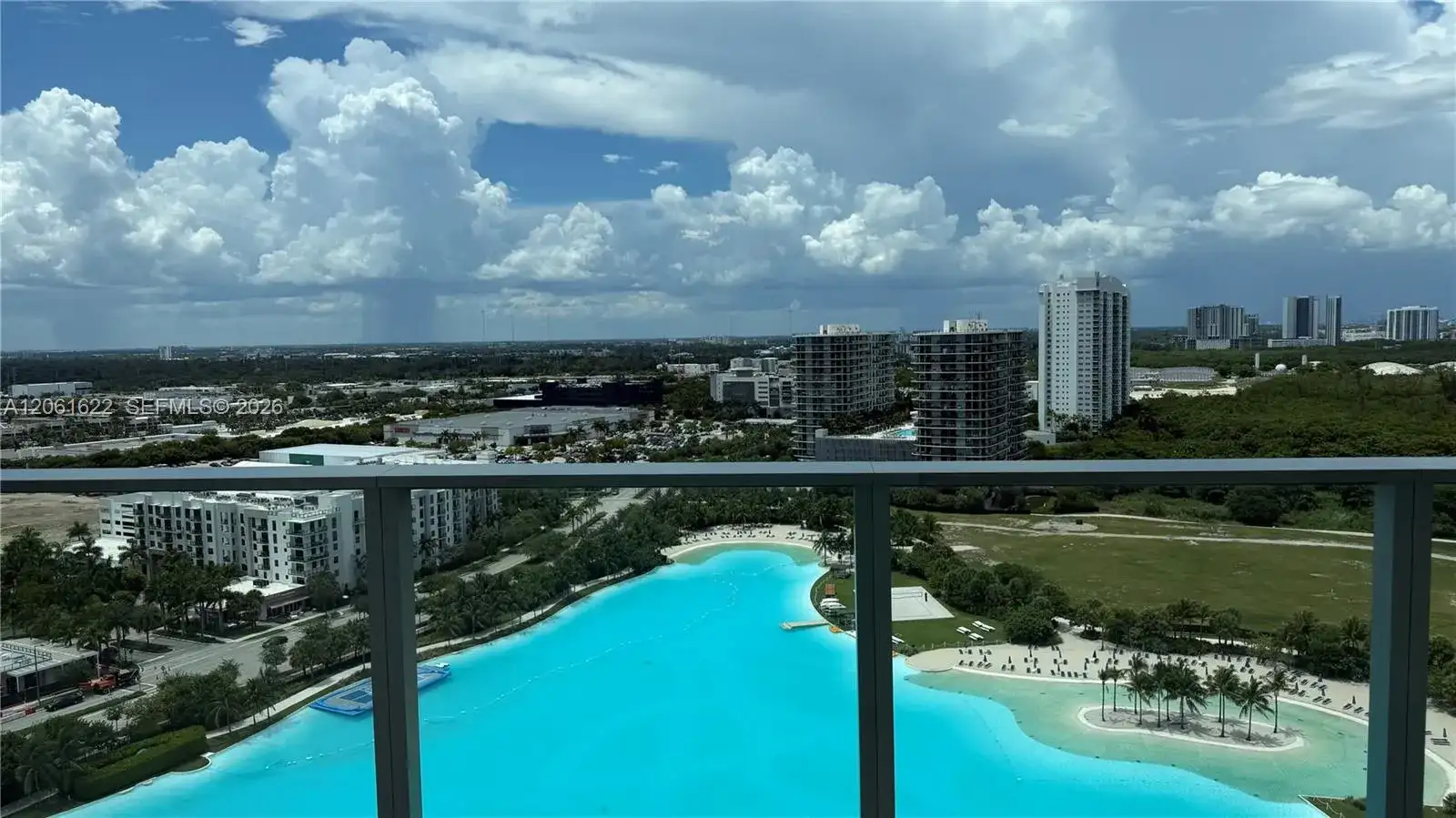 2411 Laguna Circle # 1610, North Miami FL 33181 photo 3