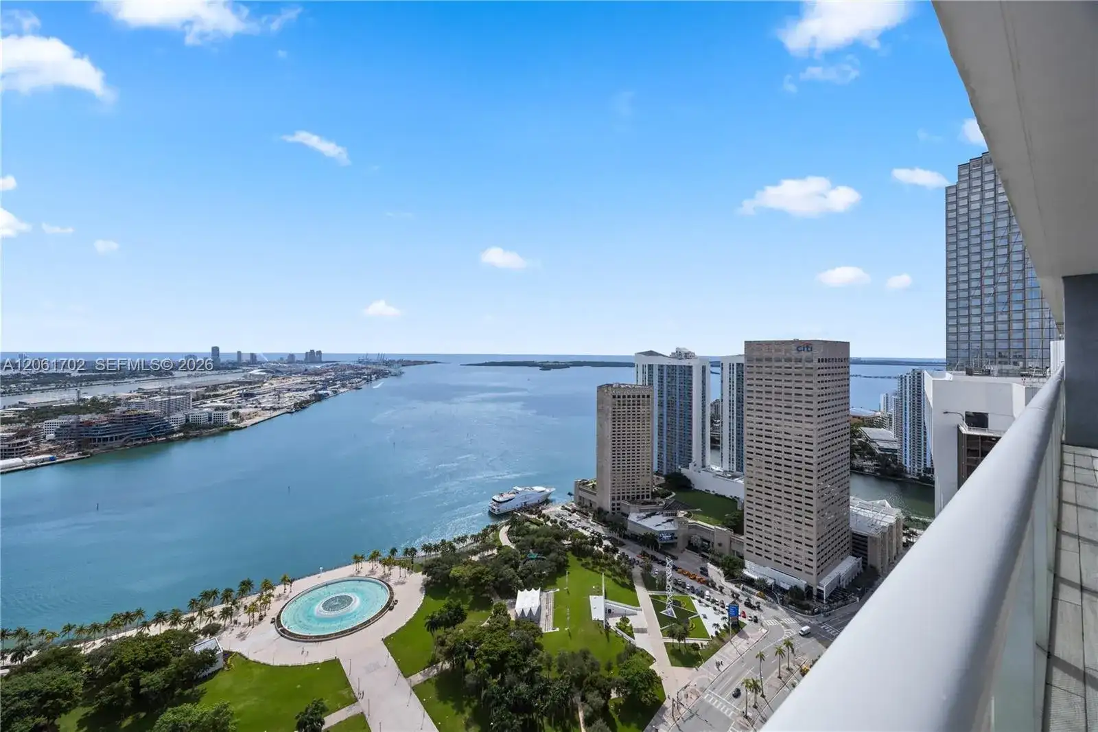 50 Biscayne Blvd # 4706, Miami FL 33132 photo 2