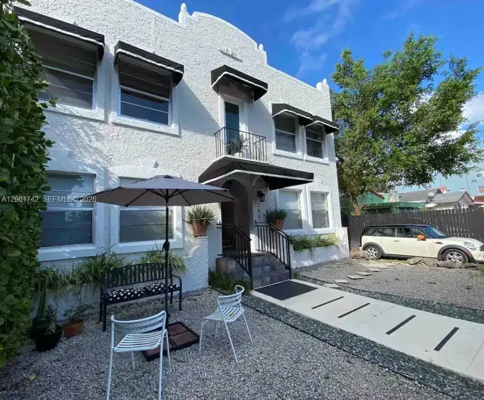 1661 SW 13th St # 3, Miami FL 33145 photo 3