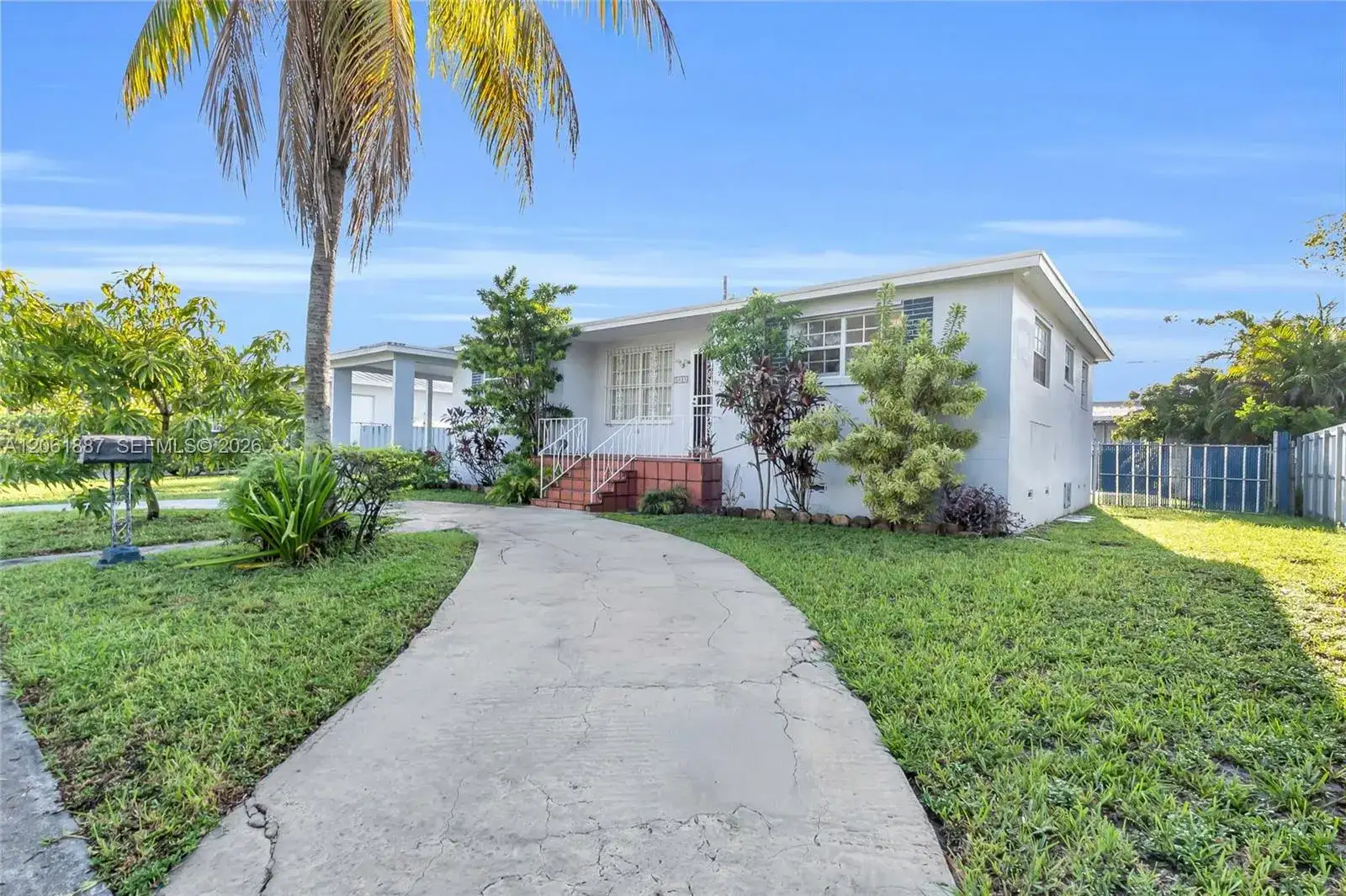 2025 SW 82nd Ct, Miami FL 33155 photo 3