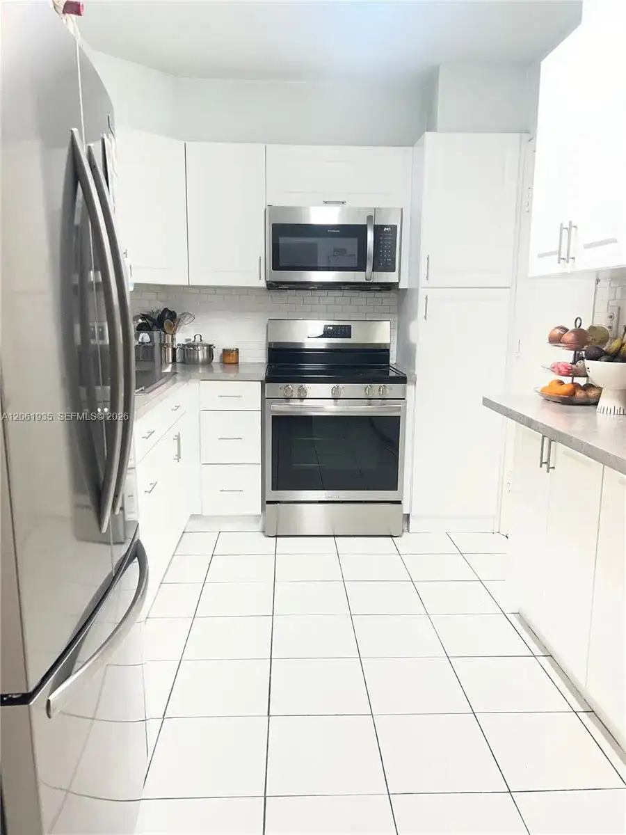 5005 Collins Ave # 518, Miami Beach FL 33140 photo 5